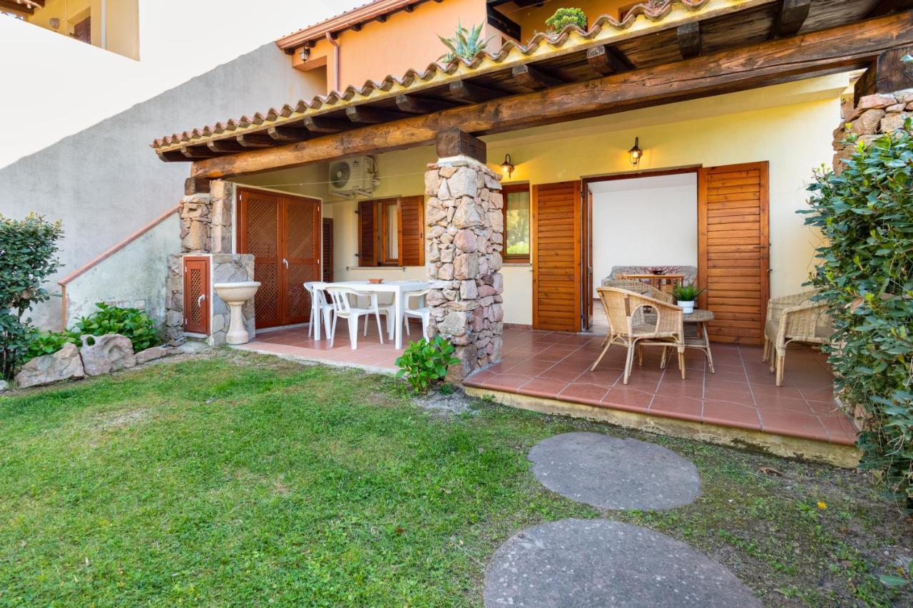 Holiday House Li Piri Сан Теодоро Екстериор снимка