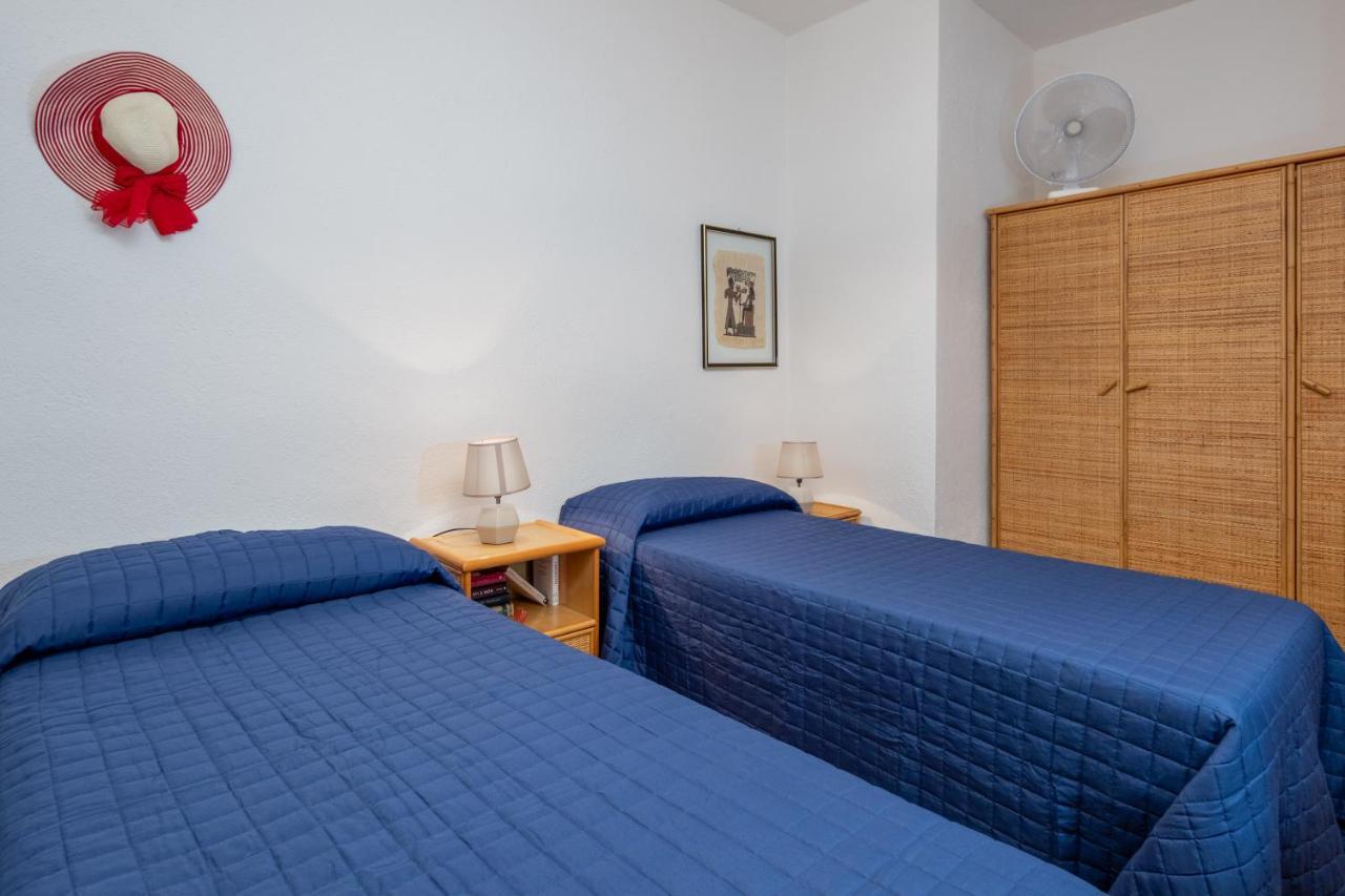 Holiday House Li Piri Сан Теодоро Екстериор снимка