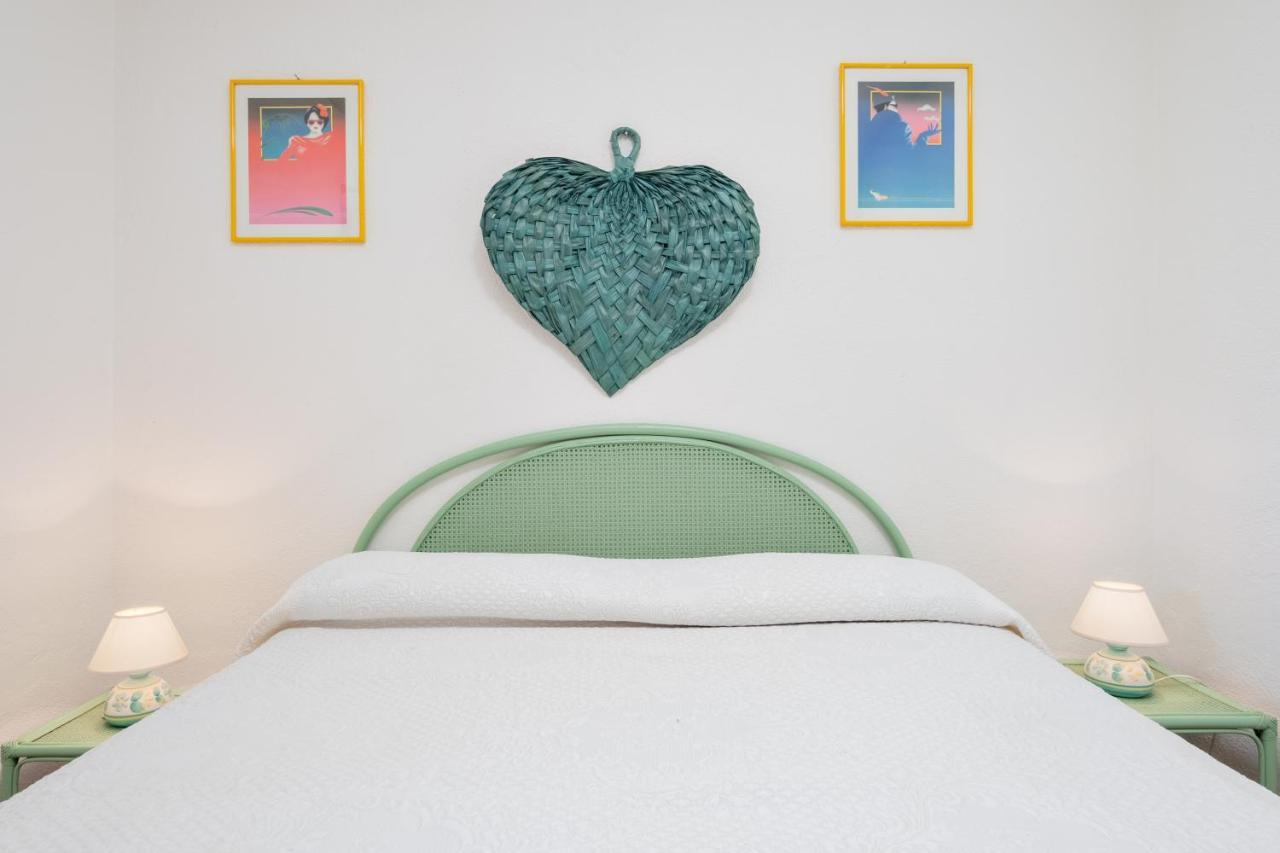 Holiday House Li Piri Сан Теодоро Екстериор снимка